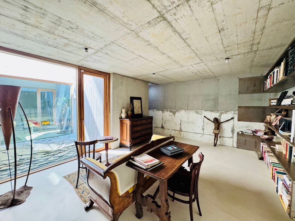 Foto originale della villa fornita dall'agenzia