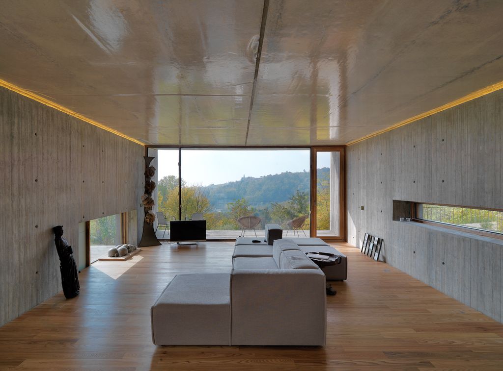 Foto originale della villa fornita dall'agenzia